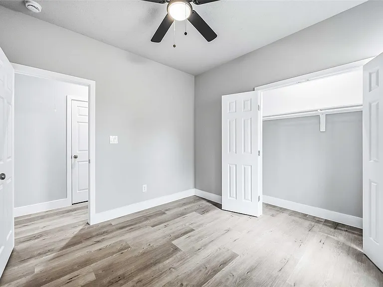 8512 Farqueson St — Photo 16