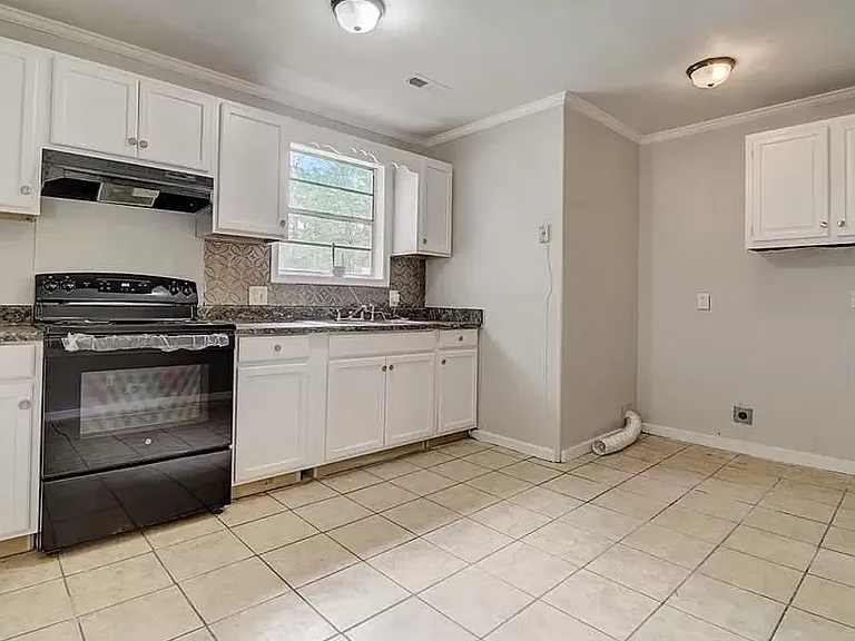 329 Saddlefield Rd — Photo 5
