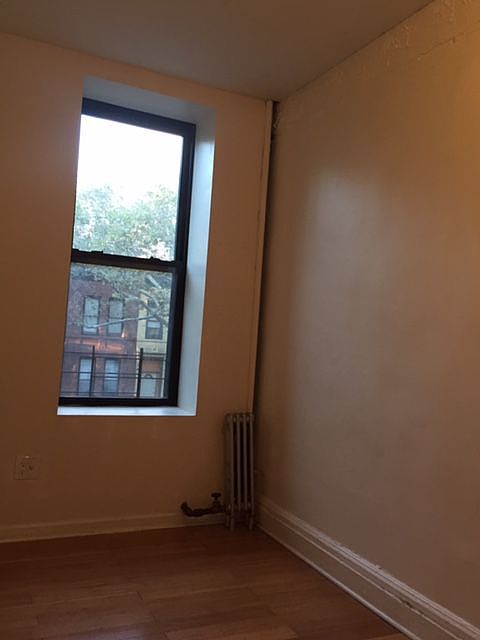 1st image of 180 Vernon Ave APT 3