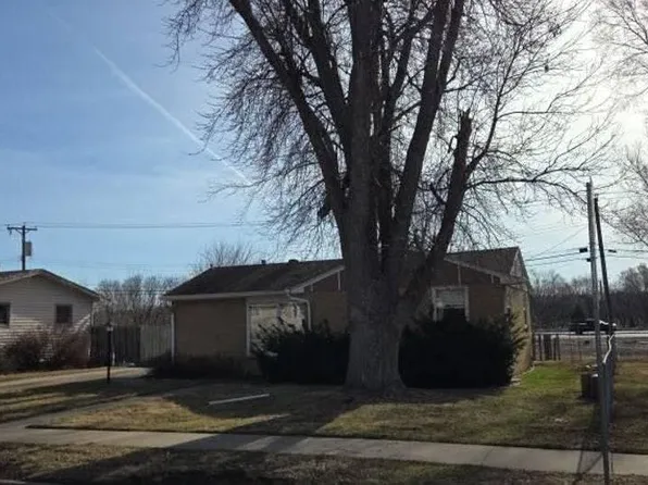 2608 S Blauvelt Ave, Sioux Falls, SD 57105