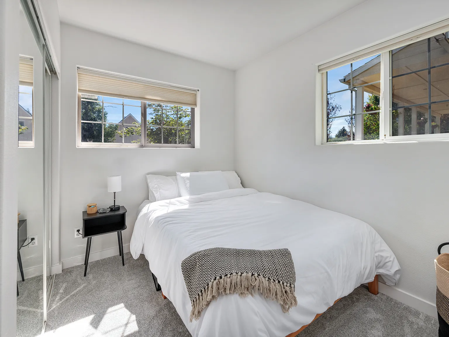 2 bed, $2,300 — Photo 3