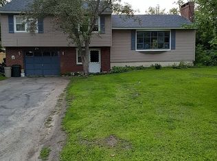 20 Frankwood Dr, Winslow, ME 04901