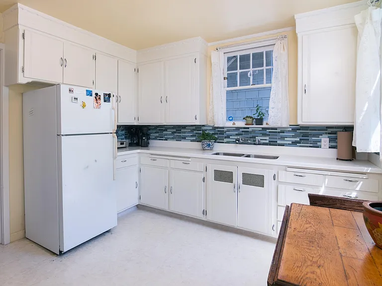 4182 Emerald St — Photo 12
