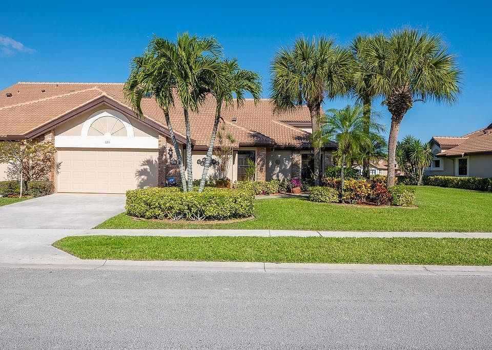 1st image of 7211 Sweetbay Ct