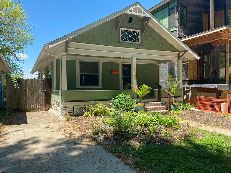 4624 Fairmount Ave — Photo 2