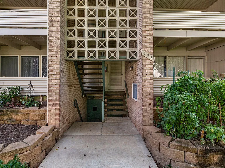 126 Haycock Rd #B-3 — Photo 33