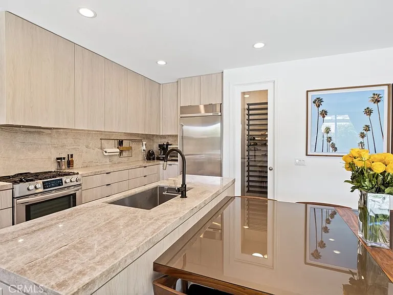 74079 Kingston Ct W — Photo 22