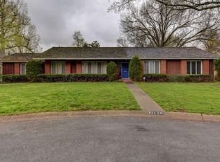 3139 E Berkeley Dr, Springfield, MO 65804