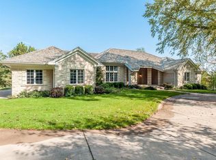 5219 Broadlawn Dr SE, Cedar Rapids, IA 52403
