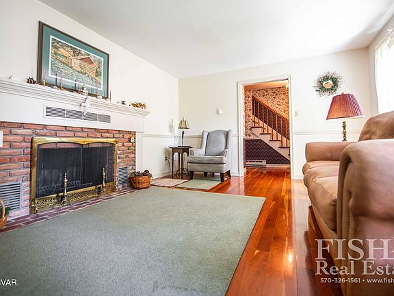 3rd image of 196 Rawle St