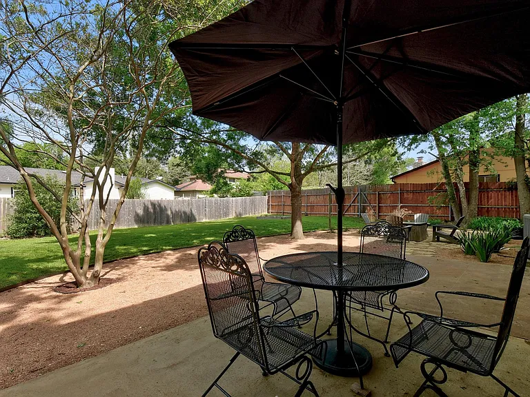 7902 Keneshaw Dr — Photo 33