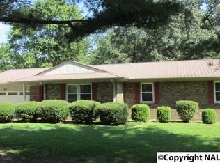 249 College St, Crossville, AL 35962