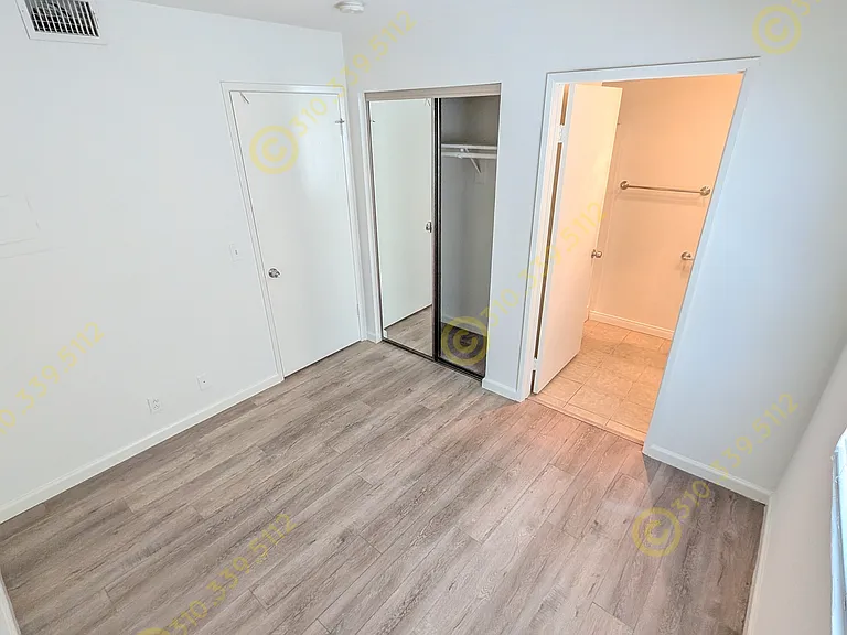 10758 Lawler St #3 — Photo 18