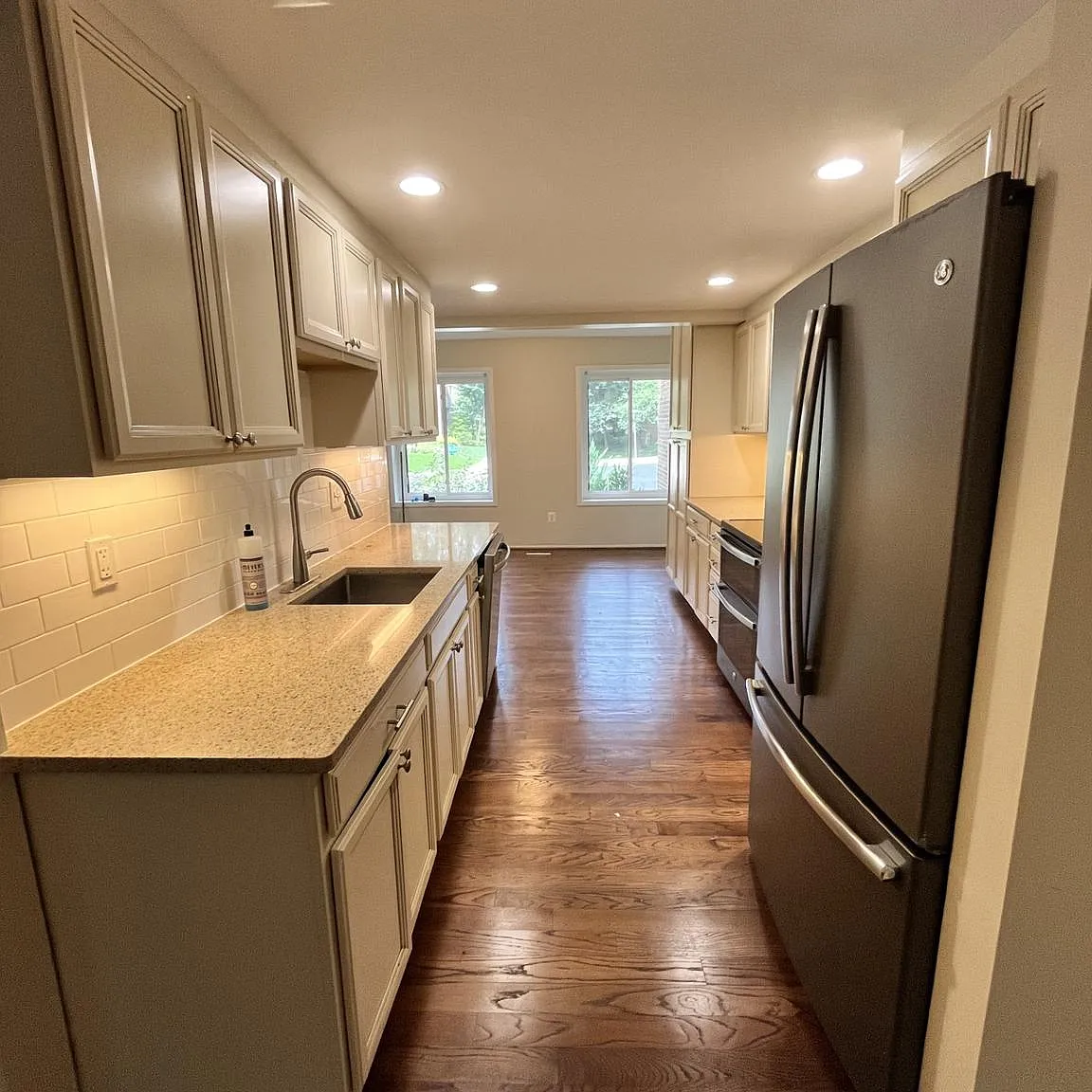 3 bed, 4.0 bath, 1498 sqft, $3,500 — Photo 3