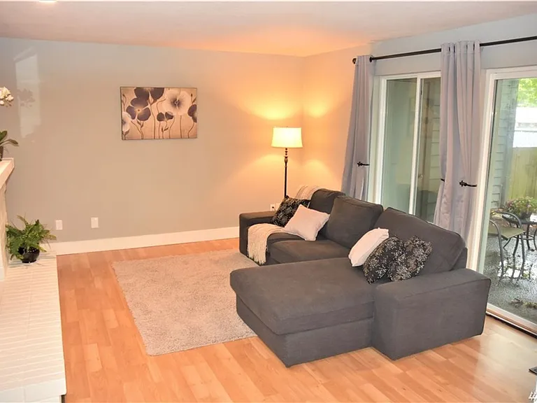 12905 126th Ct NE #L105 — Photo 2