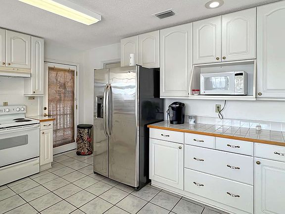 3rd image of 3585 NW Bur Oak Pl