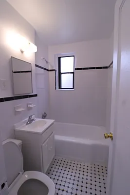 Rented by A&E Real Estate Management | media 5