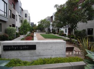 907 Zephyr Dr, Oakland, CA 94607