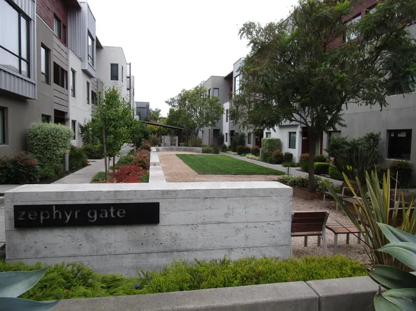 907 Zephyr Dr, Oakland, CA 94607