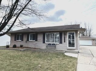 39733 Coronation Rd, Canton, MI 48188