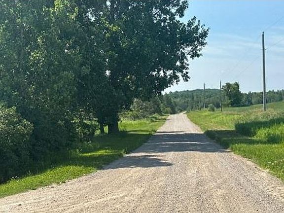 Exterior Neighborhood (street photo)