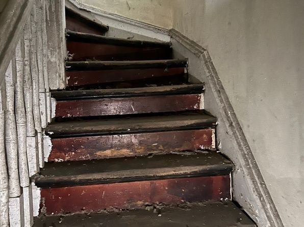 chicago-illinois-2146371610 picture