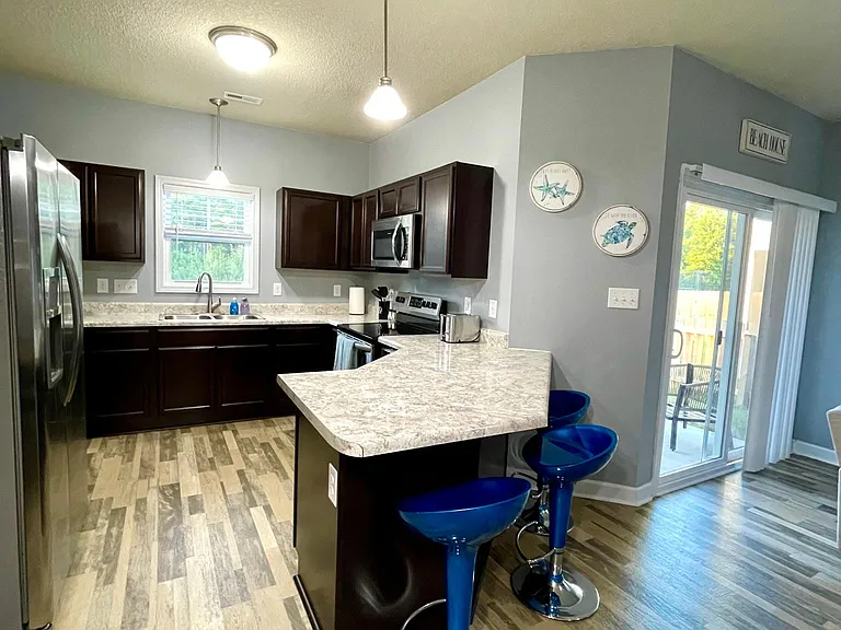 379 Frisco Way — Photo 6