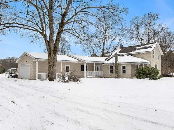 32435 County Road 669, Lawton, MI 49065