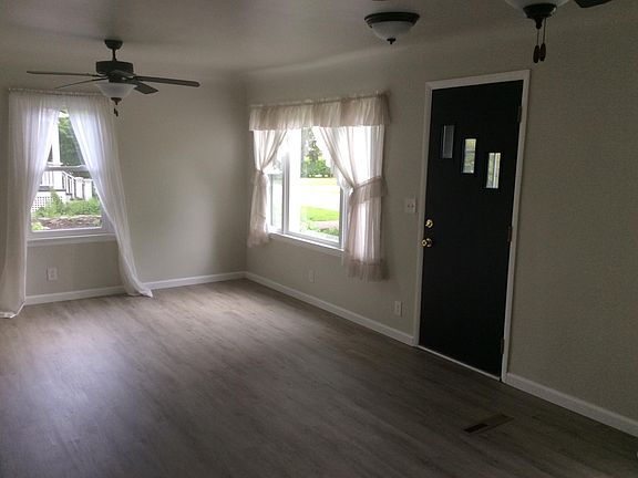 Large living room 12x22