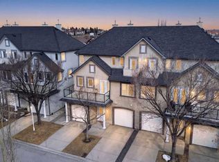 34 W Simcoe Pl SW, Calgary, AB T3H4T8