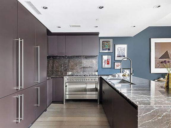 4th image of 429 Kent Ave #D714