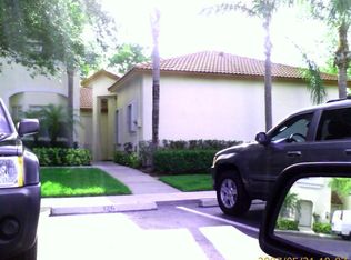 16218 Emerald Cove Rd, Weston, FL 33331