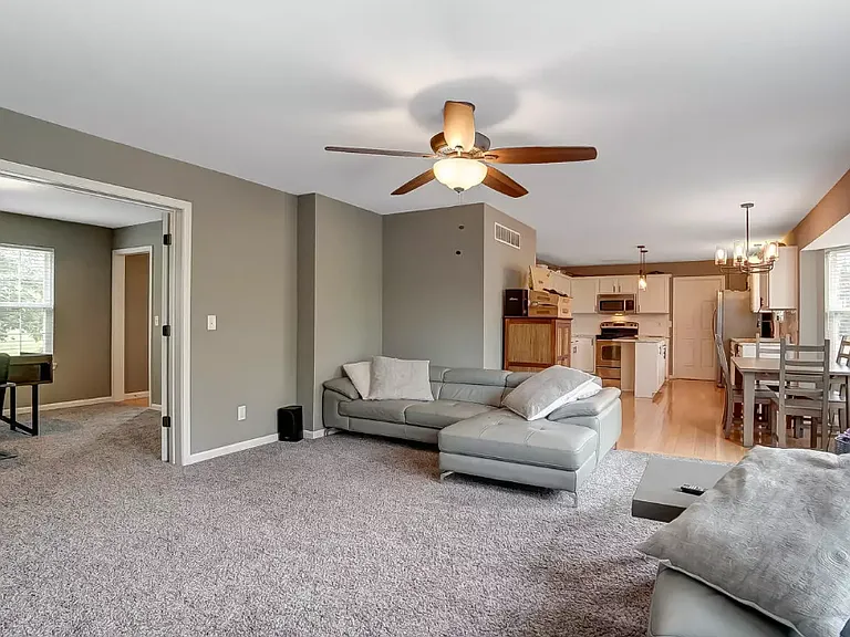 3414 Mary Teal Ln — Photo 4
