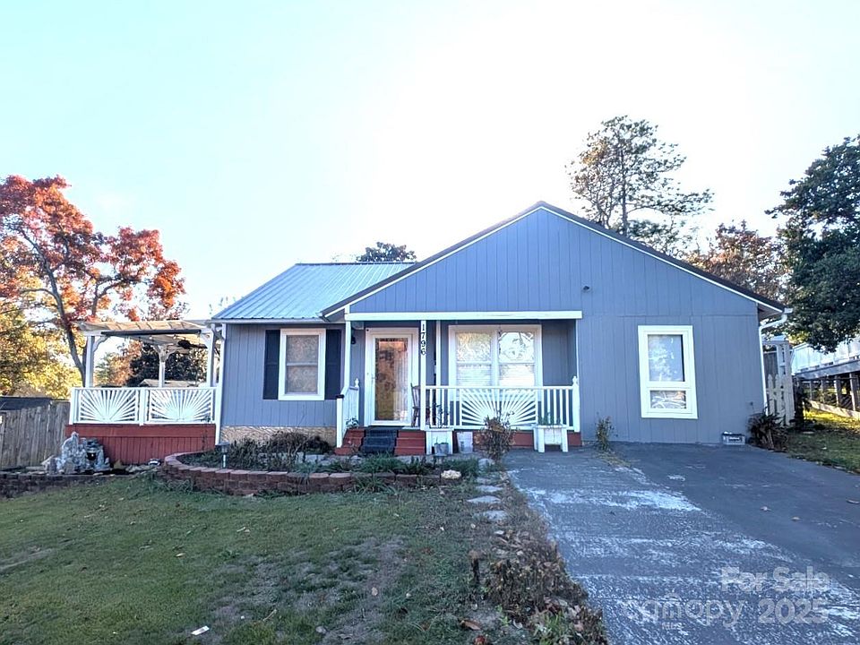 1st image of 1796 Arrow Ridge Way