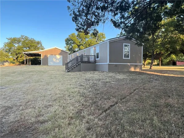 700 Main St, Tehuacana, TX 76686