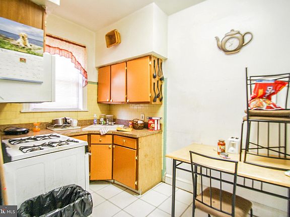 4th image of 1003 W Duncannon Ave