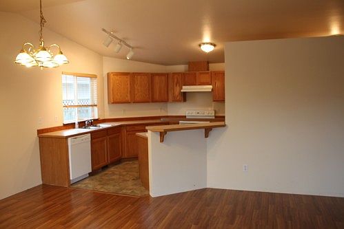 2nd image of 619 S 80th St