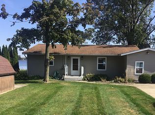 910 W Shore Rd, Bronson, MI 49028