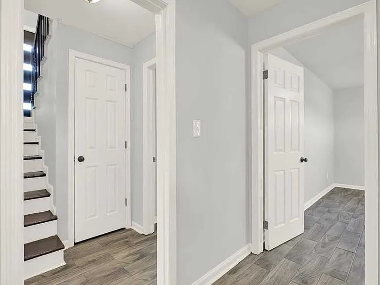 5 Greenbriar Ave — Photo 31
