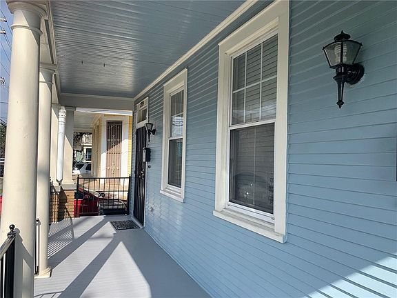 4th image of 2717-19 General Pershing St