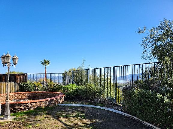 2nd image of 15518 Starview St
