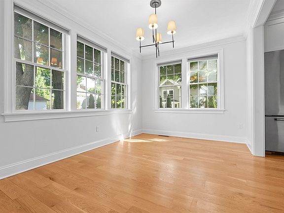 4th image of 244 High St APT 3