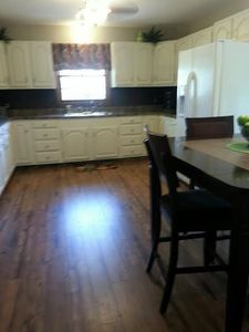 911 Garrettson St, Burlington, KS, 66839