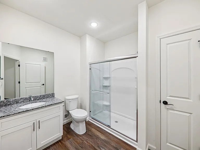 Thornwood Apartments — Photo 32