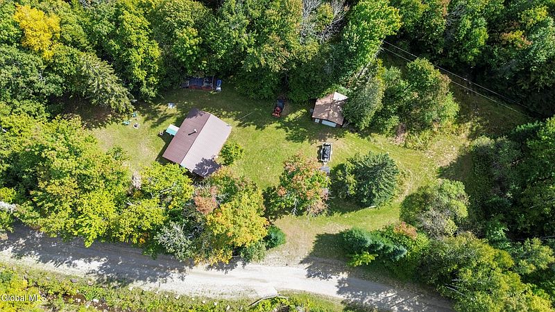 3rd image of 67 Van Auken Road