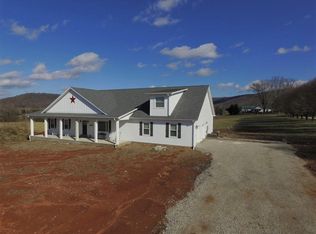 5550 Cherry Creek Rd, Sparta, TN 38583