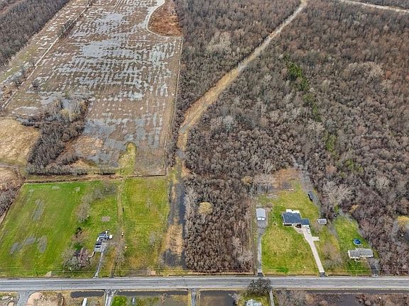 5th image of 10990 Transit Rd