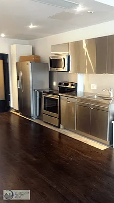 Rented by Metropolitan Property Group | media 37