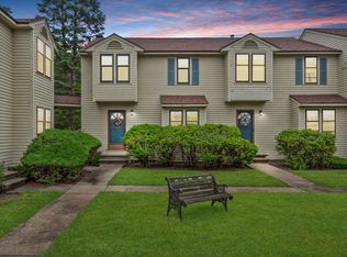 112 Apache Way, Tewksbury, MA 01876