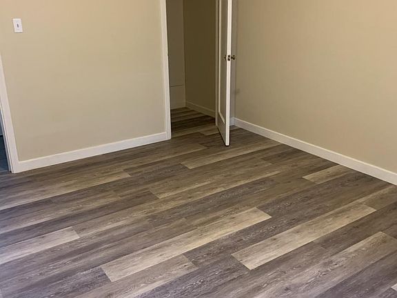 5th image of 215 Wilbur Ave APT 23